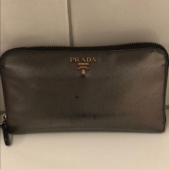 Prada Leather Zip-Around Wallet - Picture 3 of 14